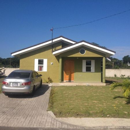 Savannah'S Place Mammee Bay ภายนอก รูปภาพ