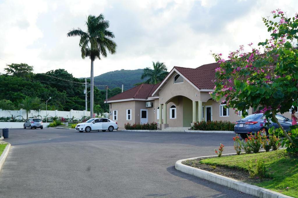 Savannah'S Place Mammee Bay ภายนอก รูปภาพ